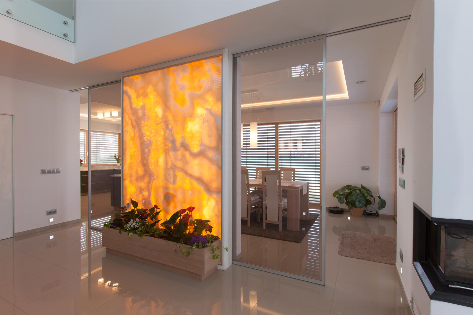 MUDr. Lada Mičíková